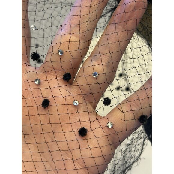 Ladies’ Hat Designed By Gertrude Menczer St Louis w/ Combs & Veil Net Navy Blue - Picture 12 of 12